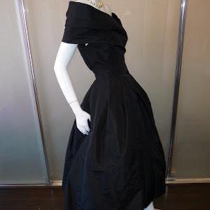 Sexy off the shoulder Black Prom Dr..