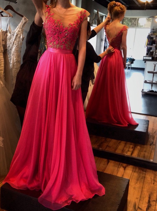 Hot-Selling Red A-Line Floor Length Sash Backless Scoop Chiffon Prom Dress with Lace