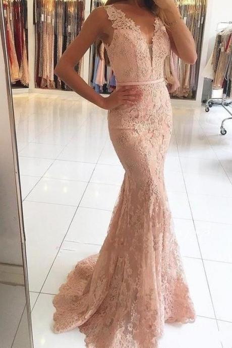 2018 Mermaid Evening Dresses V-Neck Lace Appliqued Beaded See Through Prom Party Gown