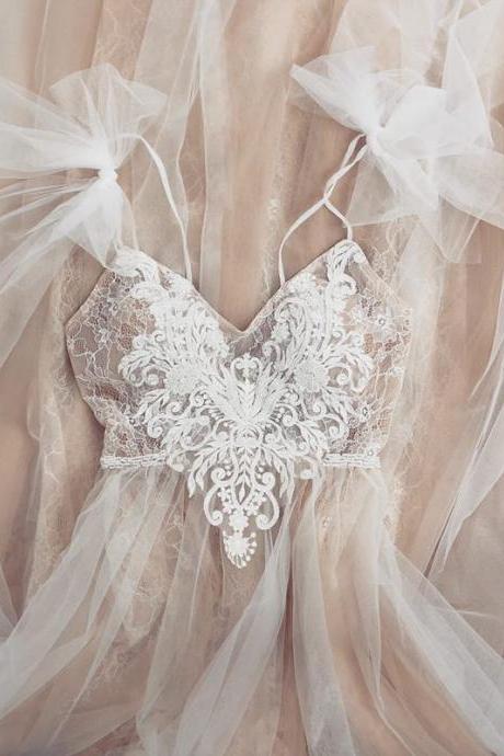 Popular V Neck Formal A Line Tulle Bridal Gown Long Beach Wedding Dresses