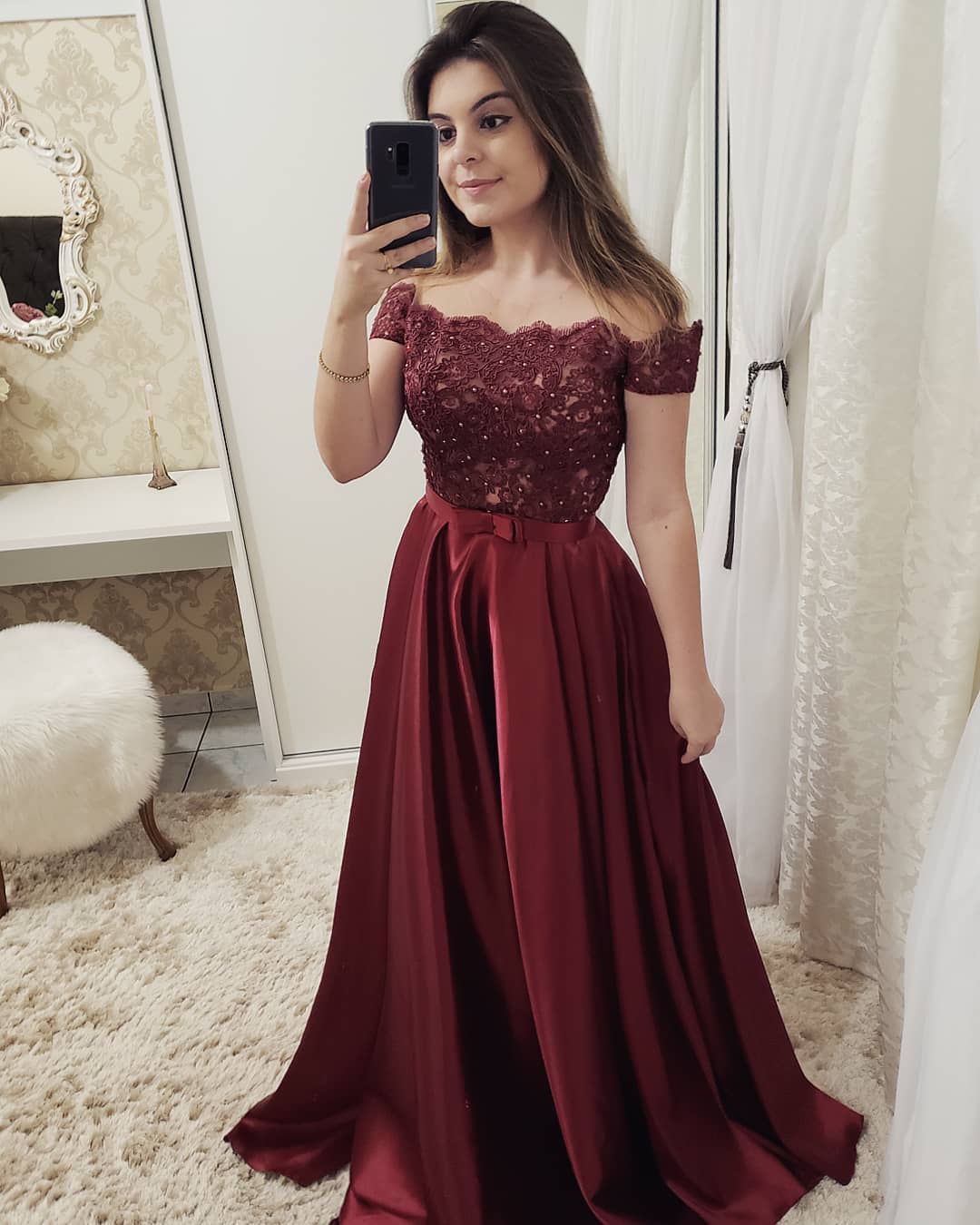 Burgundy Lace Appliqued Beading Long Prom Dress Woman's Formal Events